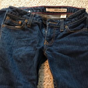 DKNY Size 24R Women’s Jeans with wide legs